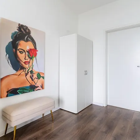 דירה Ruesuite - Messe I King Size Bed I 75 Zoll Tv אסן