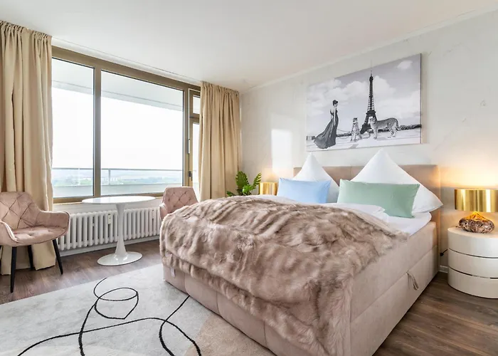 Ruesuite - Messe I King Size Bed I 75 Zoll Tv * 埃森